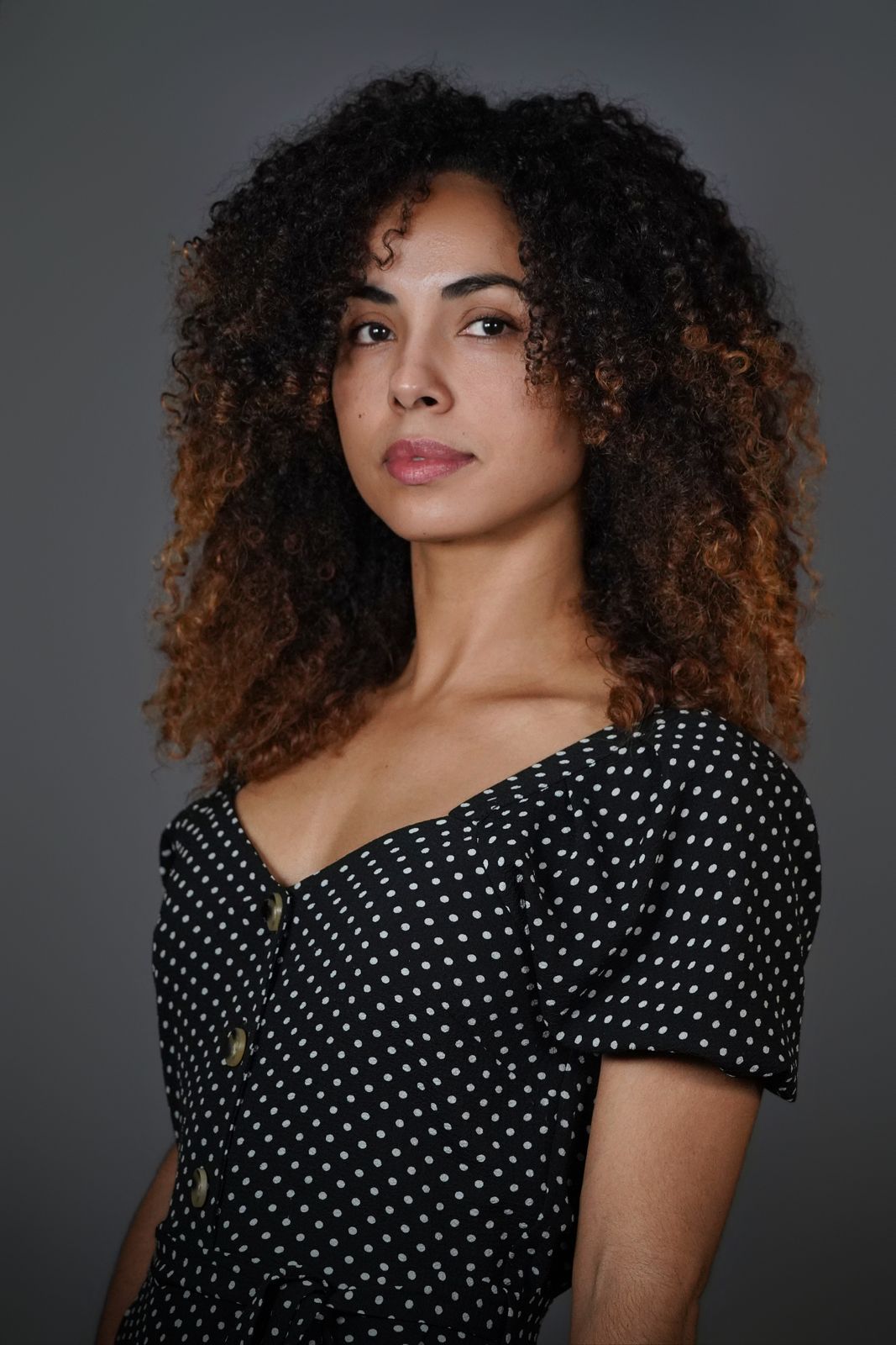 Current three-quarter casting portrait of Marcia Do Vales